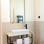Hotel Tinah Paris, Champs Elysees