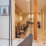 Hotel Tinah Paris, Champs Elysees