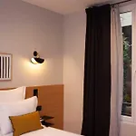 Hotel Tinah Paris, Champs Elysees 3*