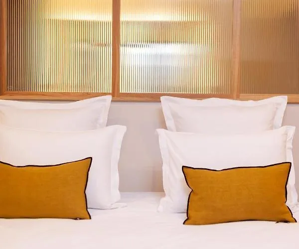Tinah Paris, Champs Elysees 3*