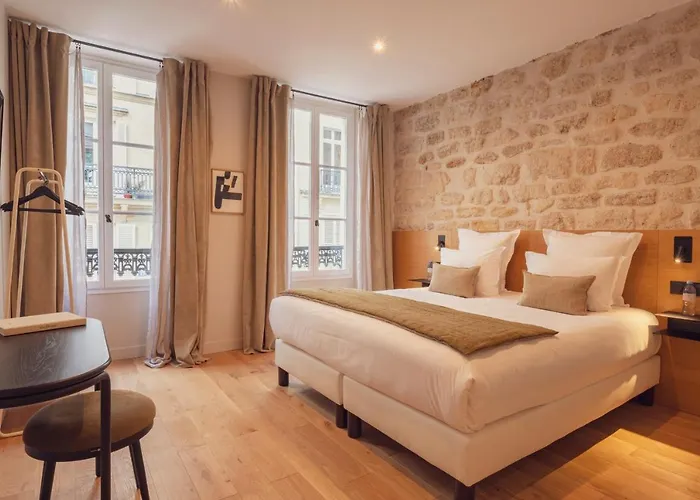 Hotel Tinah Paris, Champs Elysees Paryż