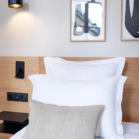 Hotel Tinah Paris, Champs Elysées