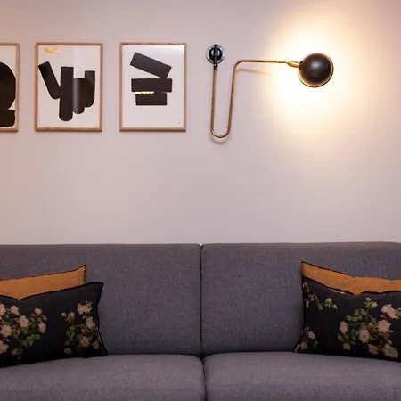 Tinah Paris, Champs Elysees فندق باريس