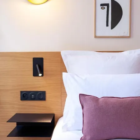 Tinah Paris, Champs Elysées