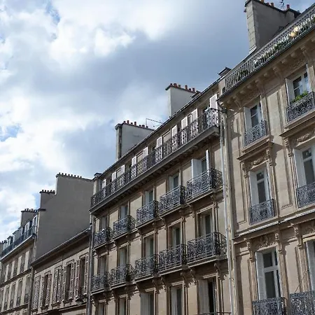 Szálloda Tinah Paris, Champs Elysees 3*