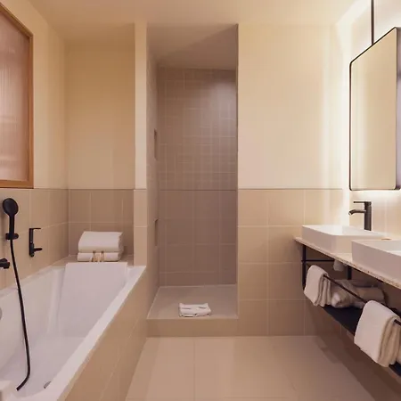 Tinah Paris, Champs Elysees فندق باريس