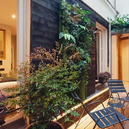Hotel Tinah Paris, Champs Elysees 3*