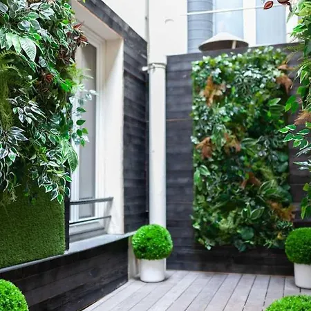 Hotel Tinah Paris, Champs Elysees 2*