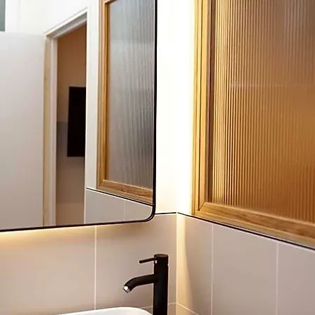 Hotel Tinah Paris, Champs Elysees