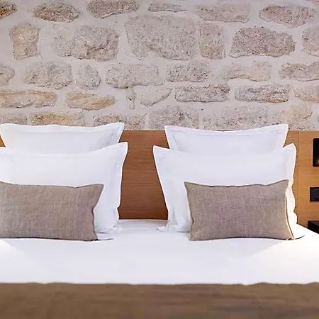 Tinah Paris, Champs Elysees Hotel 3*