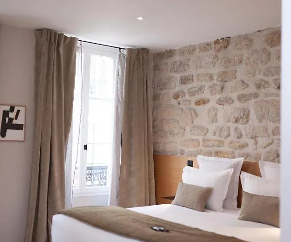 Tinah Paris, Champs Elysees Paris