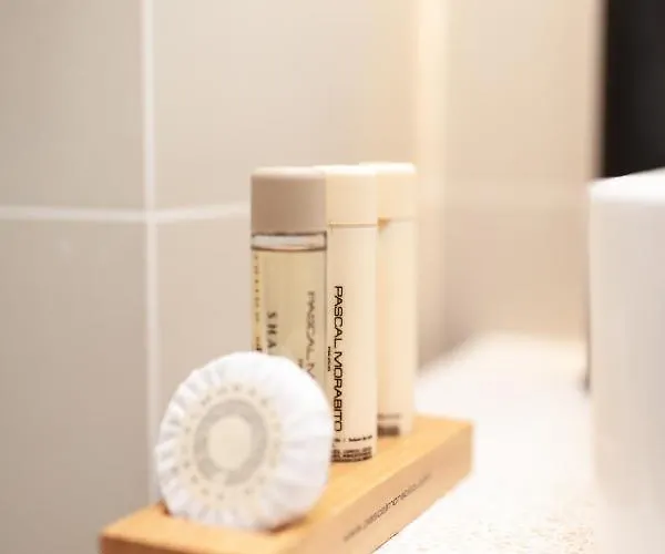 Hotel Tinah Paris, Champs Elysees