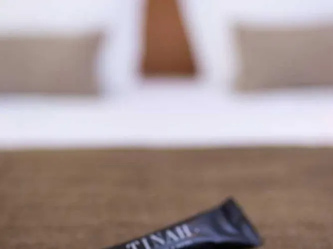 Tinah Paris, Champs Elysees Paris