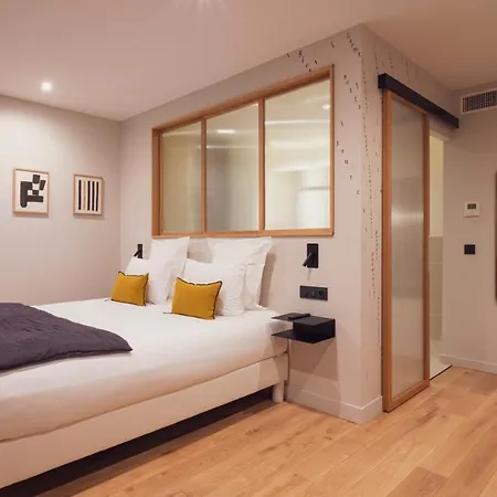 Hotel Tinah Paris, Champs Elysees Paris
