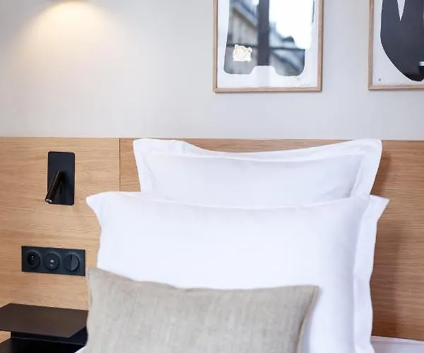 Hotel Tinah Paris, Champs Elysées