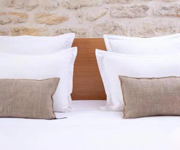 Tinah Paris, Champs Elysées Hotel Parigi