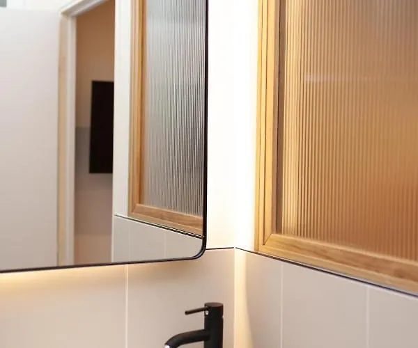 Hotel Tinah Paris, Champs Elysées