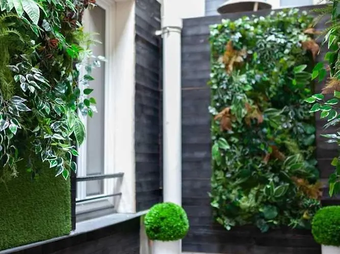 Hotel Tinah Paris, Champs Elysées 3*