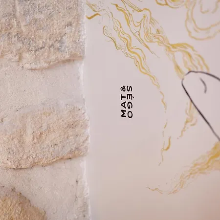 Tinah Paris, Champs Elysees Hotel 3*