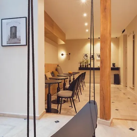 Hotel Tinah Paris, Champs Elysees